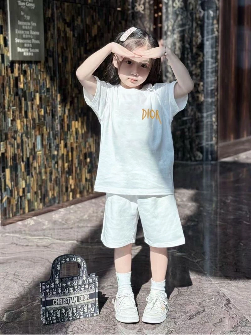 Refined Christian Dior Kids 114823