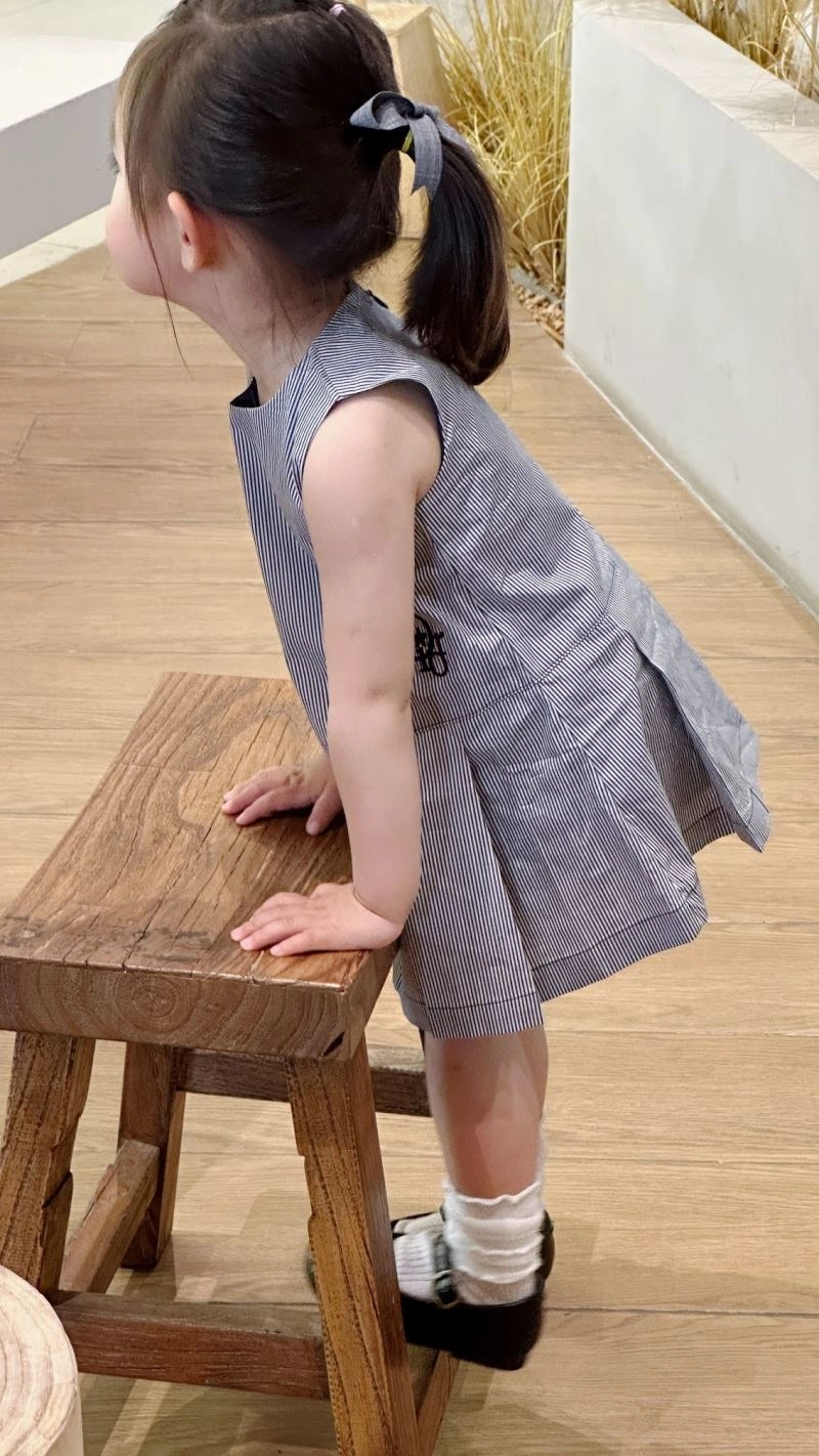 Christian Dior Kids Minimalist 114985