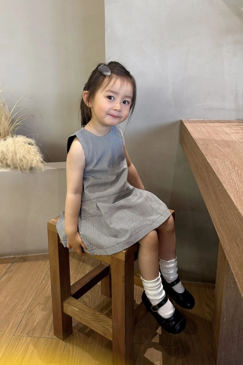 Christian Dior Kids Minimalist 114985