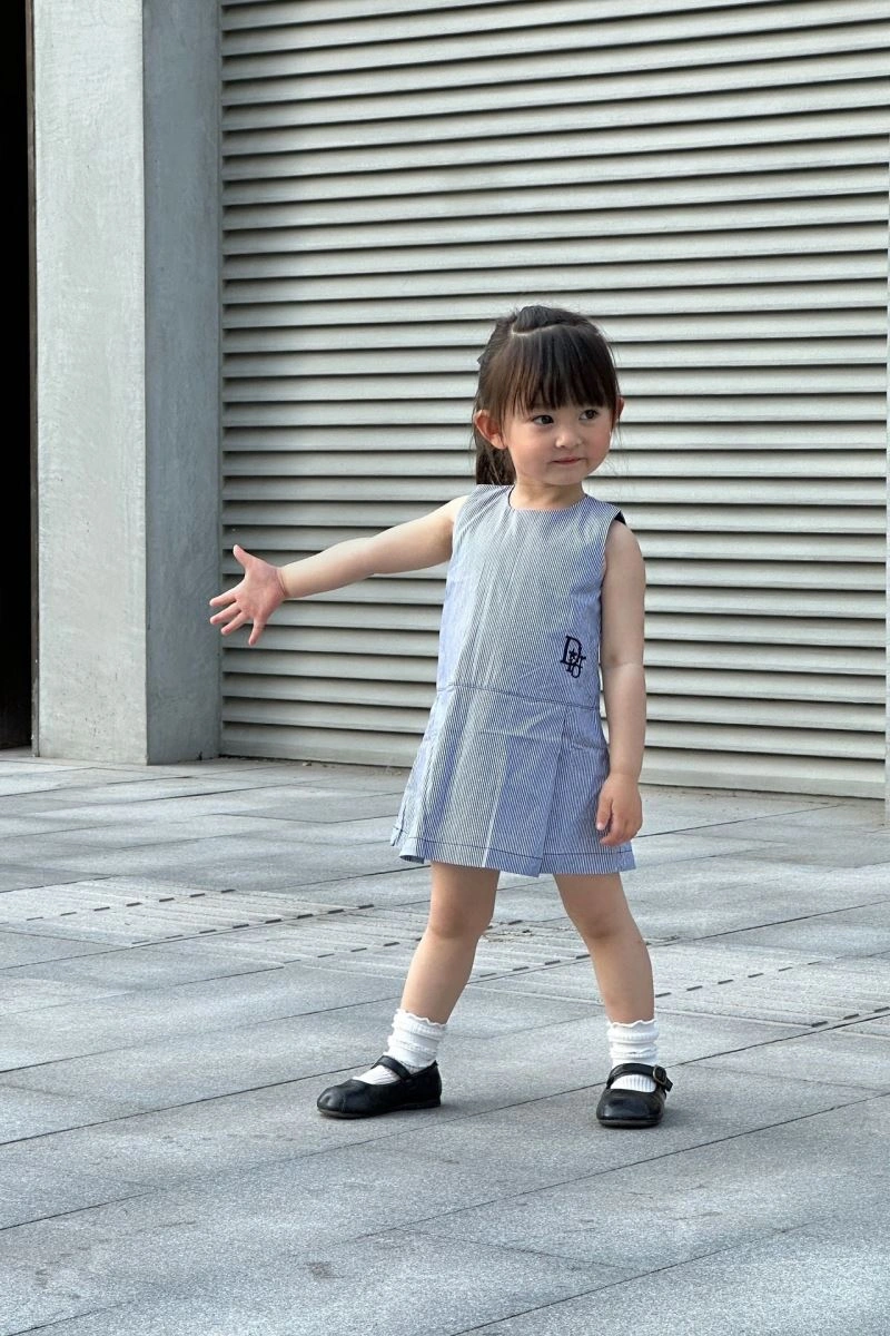 Christian Dior Kids Minimalist 114985