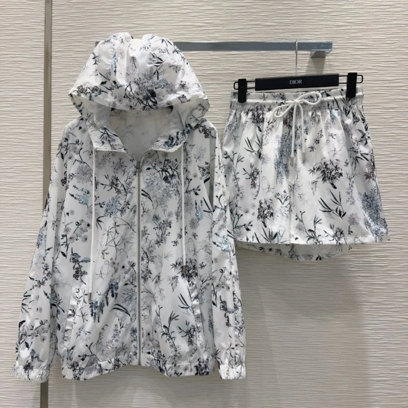 Christian Dior Long Suits Elegant 113027