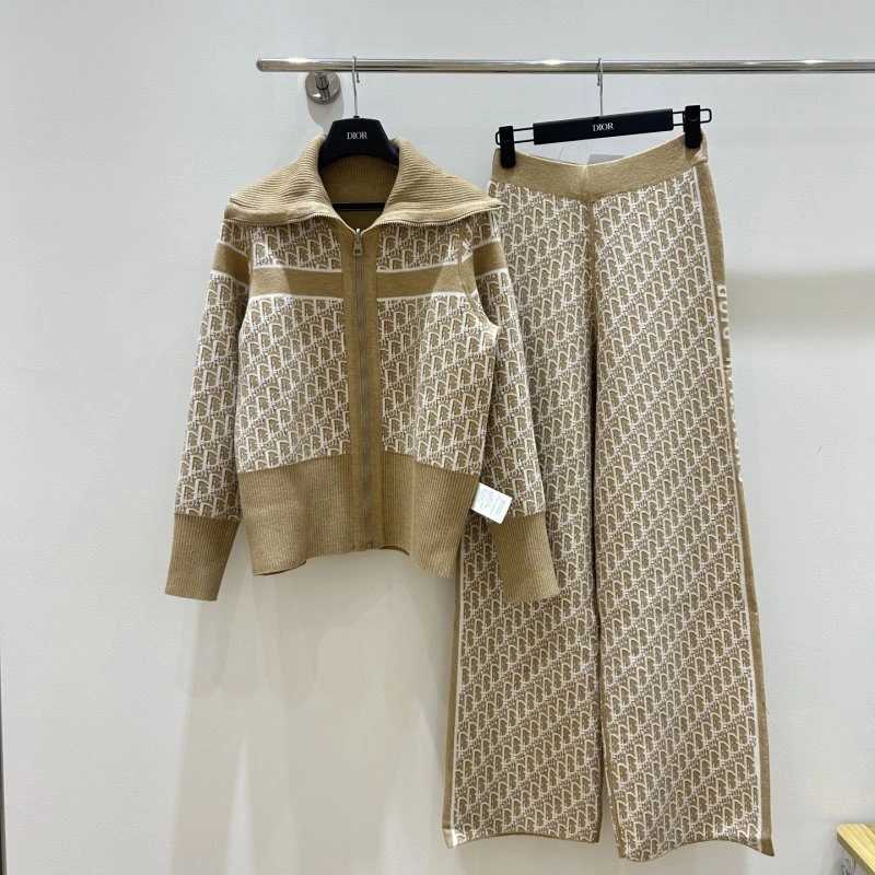 Cozy Christian Dior Long Suits 112987