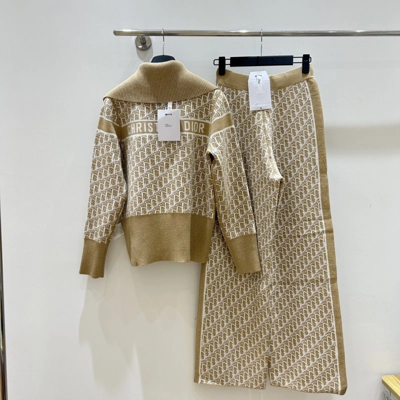 Cozy Christian Dior Long Suits 112987