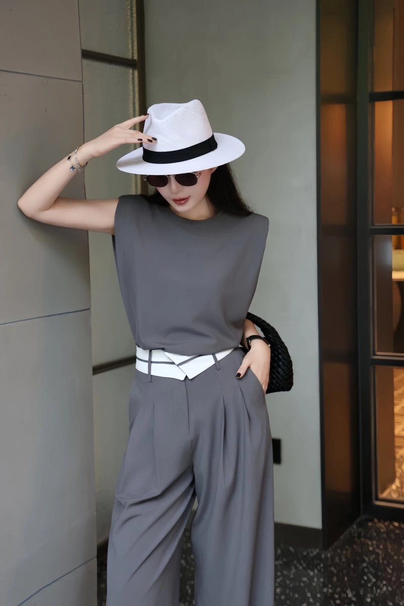Breathable Christian Dior Long Suits 112961