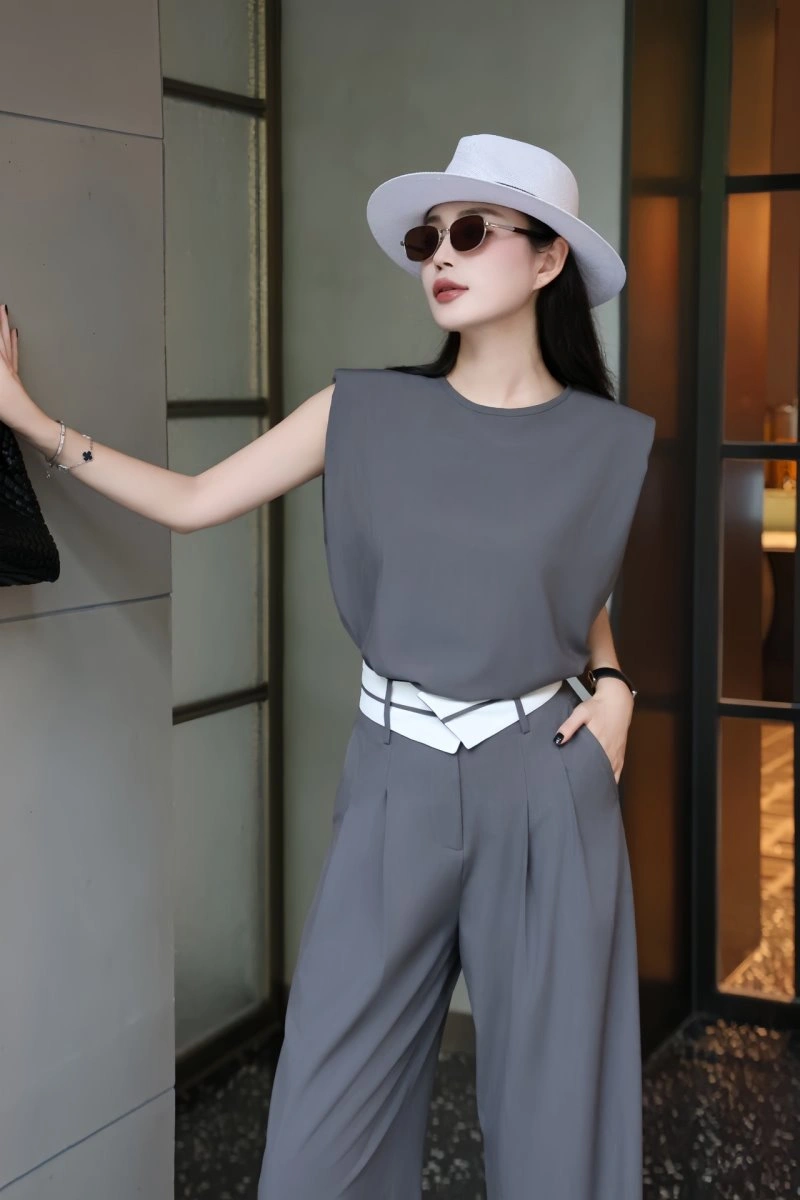 Breathable Christian Dior Long Suits 112961