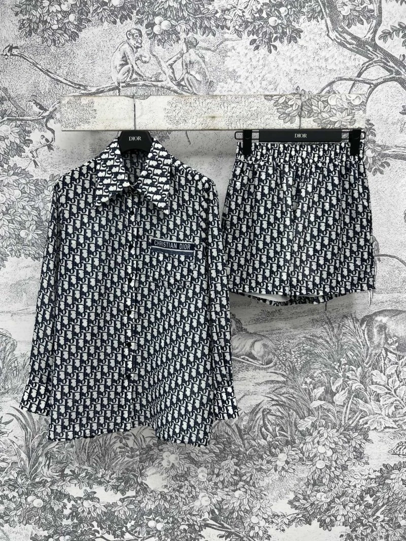 Comfortable Christian Dior Long Suits 112211