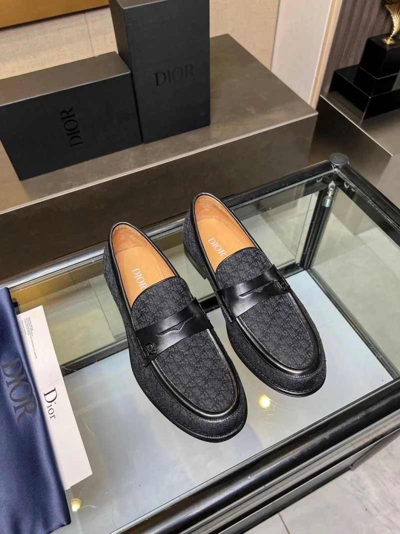 Refined Christian Dior Low Shoes 20715