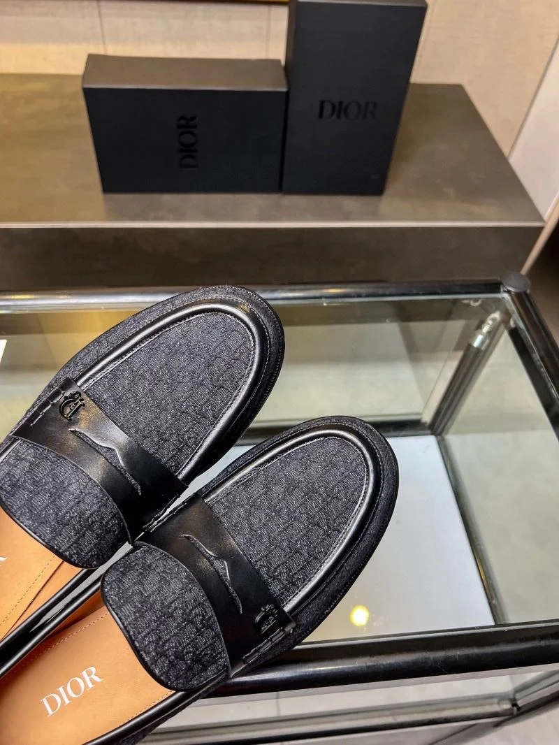 Refined Christian Dior Low Shoes 20715
