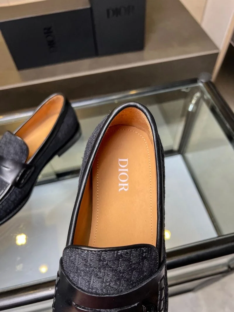 Refined Christian Dior Low Shoes 20715
