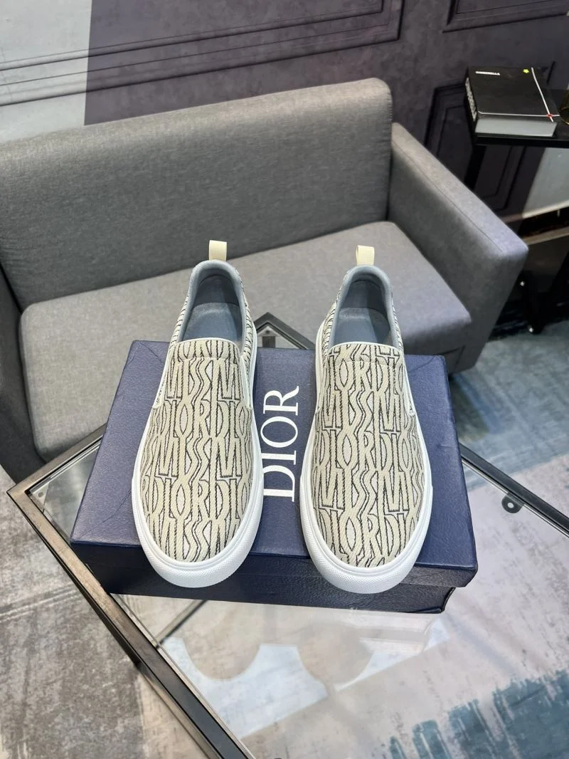 Snug Christian Dior Low Shoes 20700