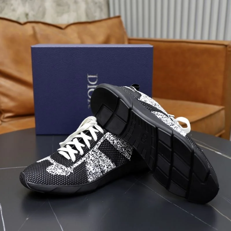 Timeless Christian Dior Low Shoes 20693