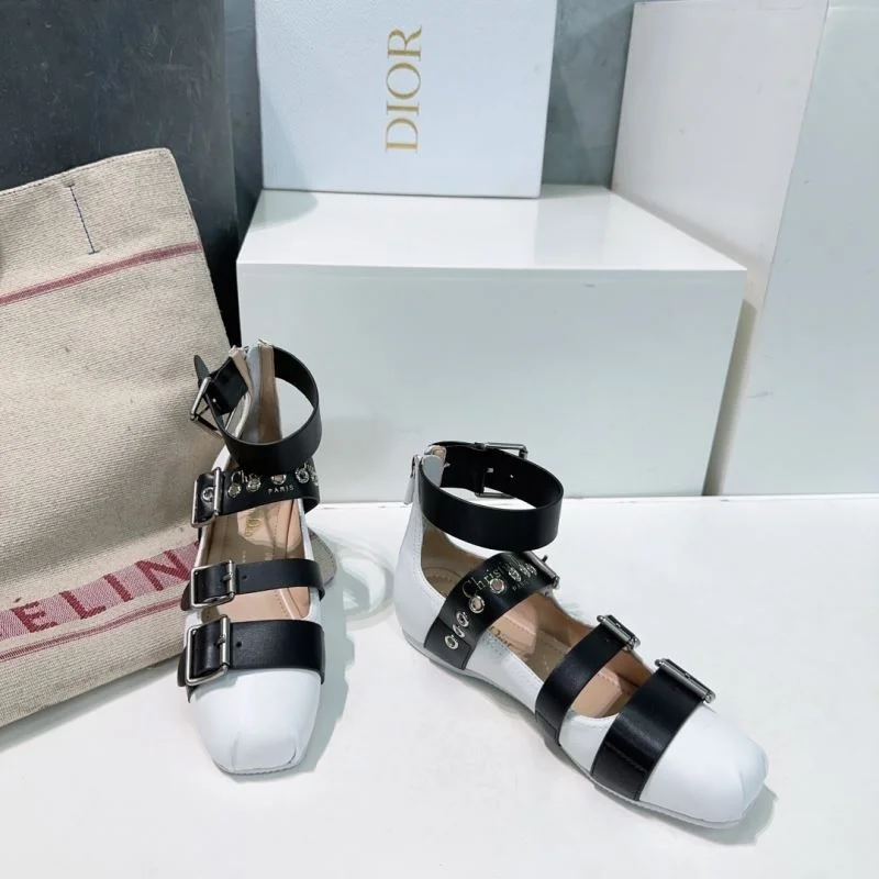 Stylish Christian Dior Low Shoes 22053