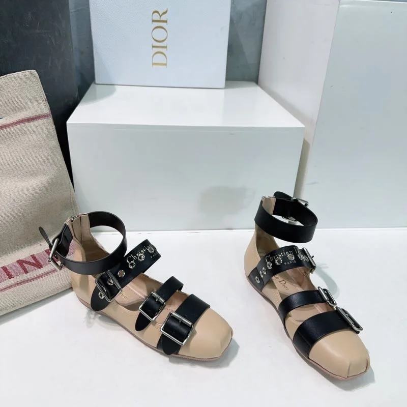 ComfortFit Christian Dior Low Shoes 22054