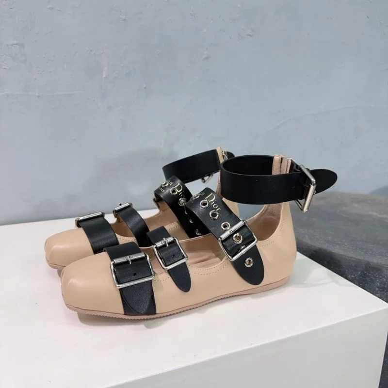 ComfortFit Christian Dior Low Shoes 22054