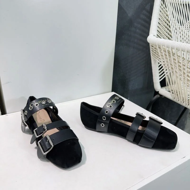 Christian Dior Low Shoes Durable 22047
