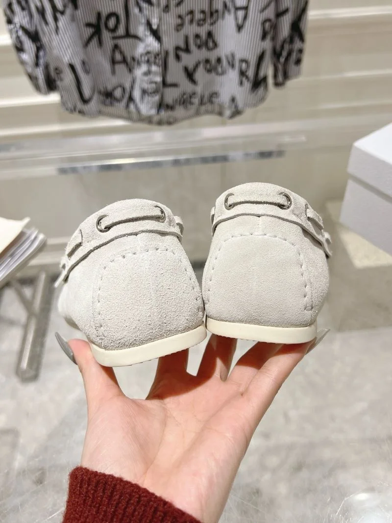 Unique Christian Dior Low Shoes 22025