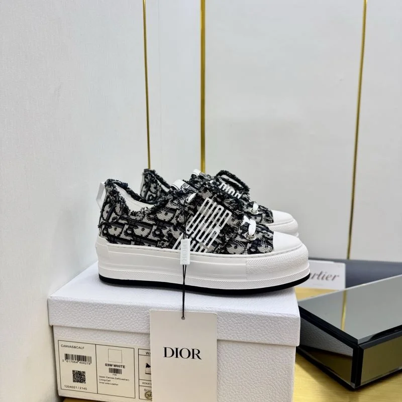 Attractive Christian Dior Low Shoes 22022