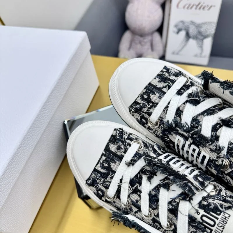 Attractive Christian Dior Low Shoes 22022