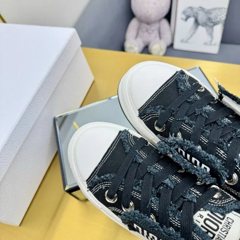 Christian Dior Low Shoes Breathable 22019