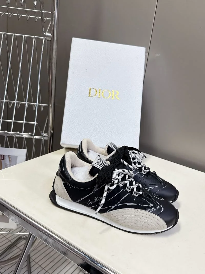Flexible Christian Dior Low Shoes 21599