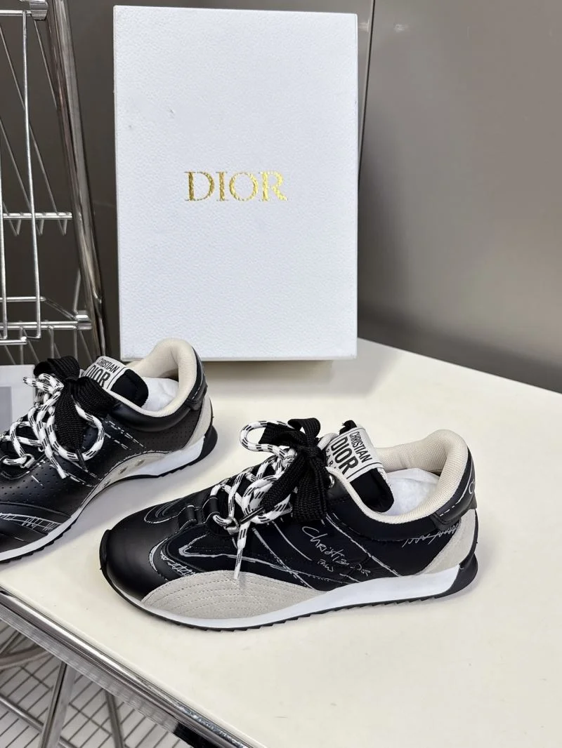 Flexible Christian Dior Low Shoes 21599