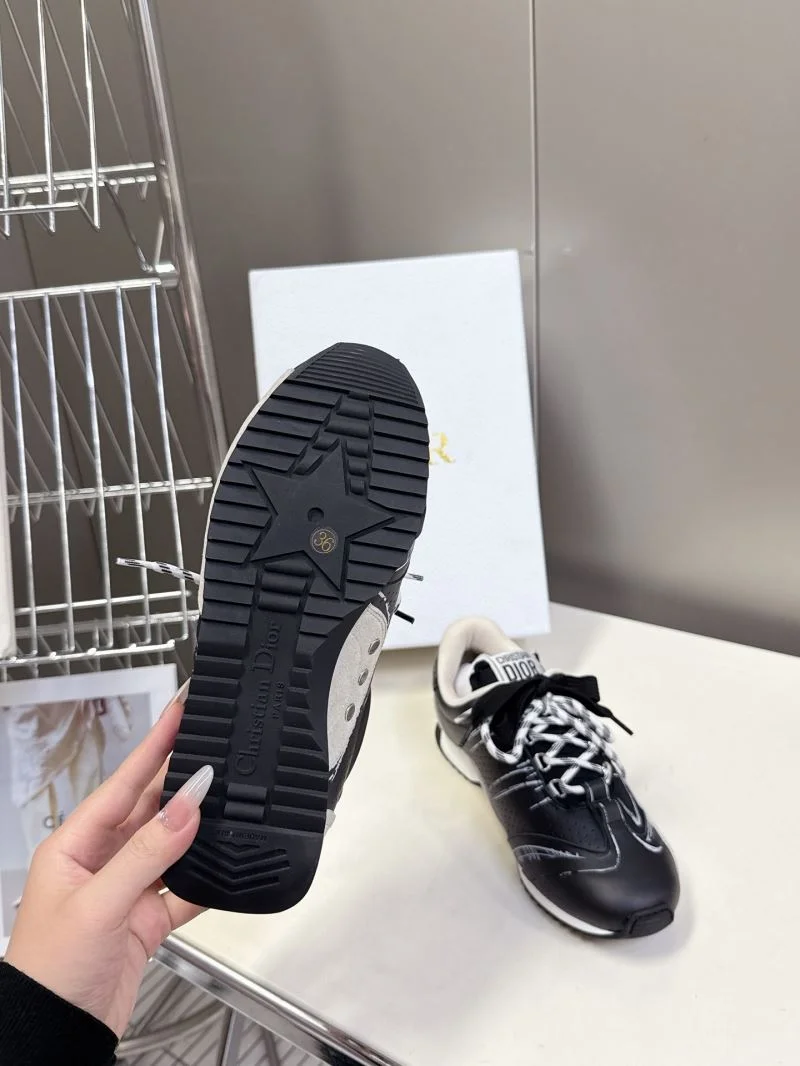 Flexible Christian Dior Low Shoes 21599