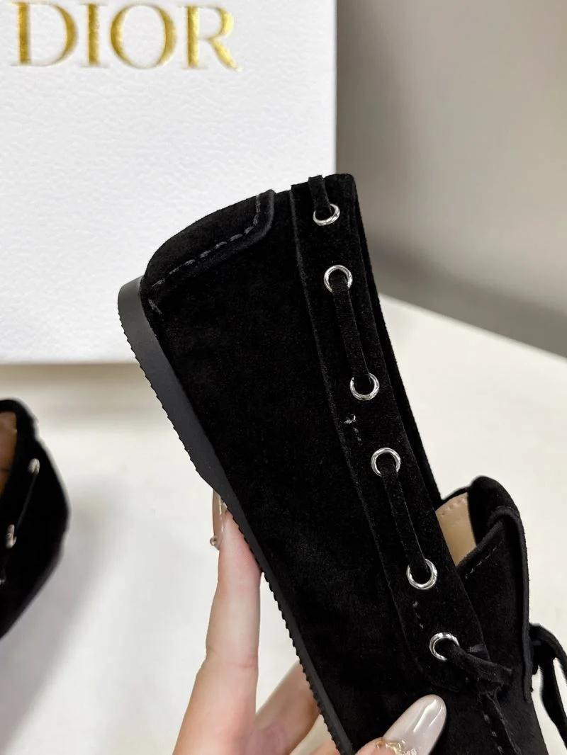 Premium Christian Dior Low Shoes 21609