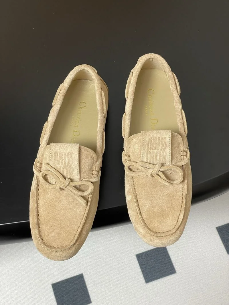 Tailored Christian Dior Low Shoes 21584