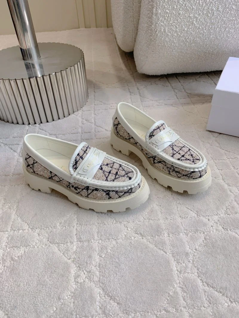 NewStyle Christian Dior Low Shoes 21557