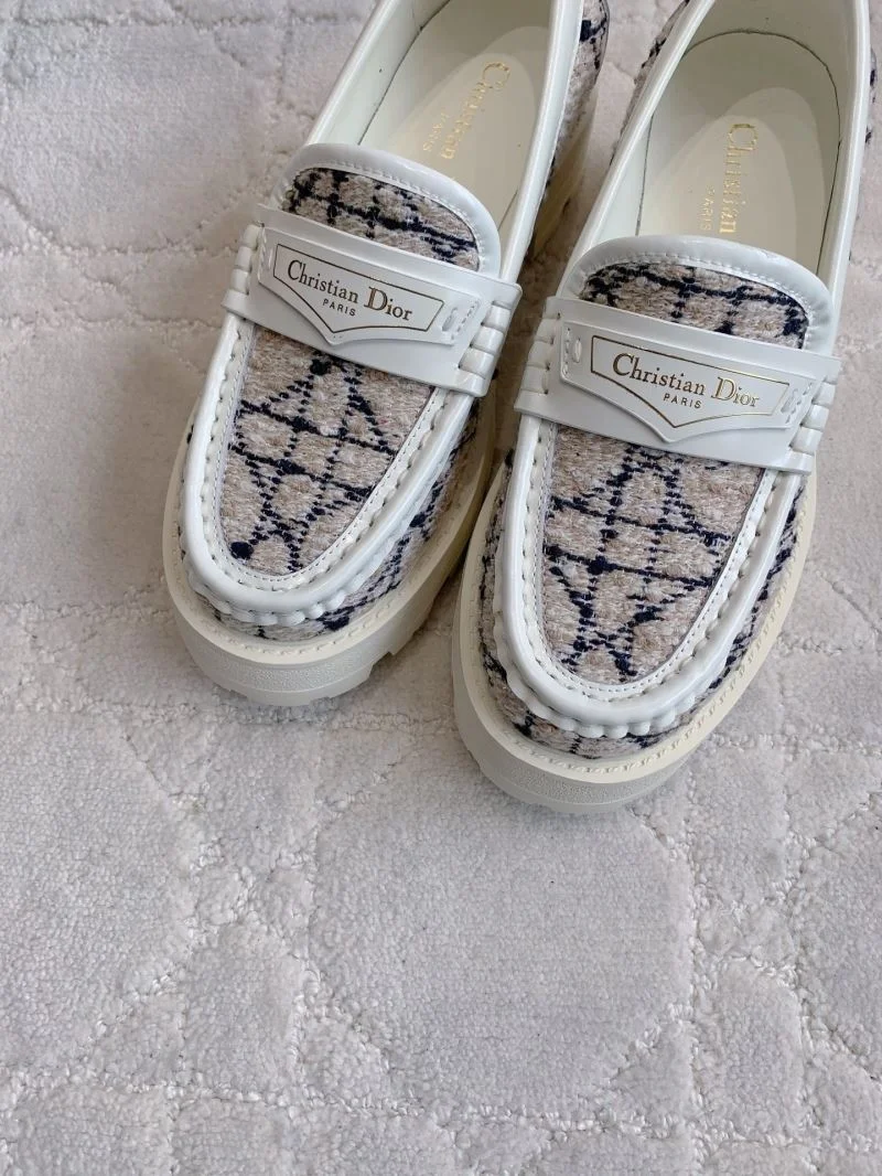 NewStyle Christian Dior Low Shoes 21557