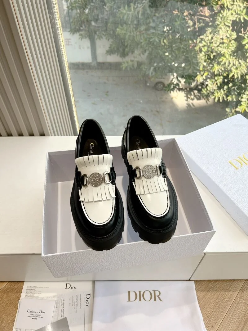 Christian Dior Low Shoes Effortless 21548