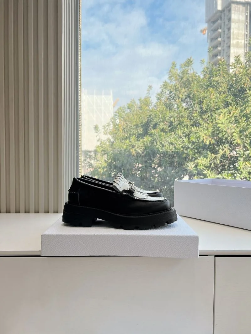 Christian Dior Low Shoes Effortless 21548