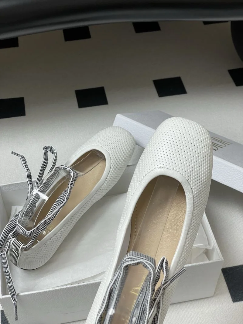 Classic Christian Dior Low Shoes 21539
