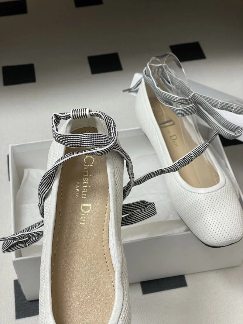 Classic Christian Dior Low Shoes 21539