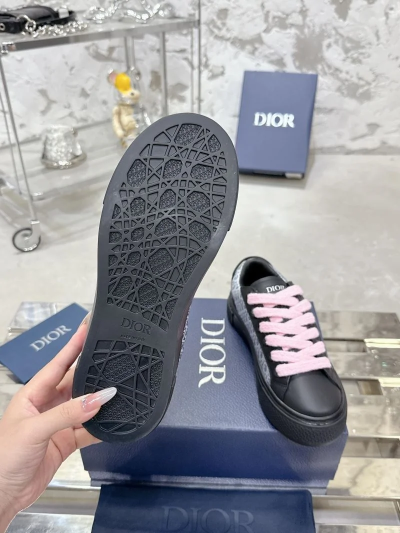 Durable Christian Dior Low Shoes 21534