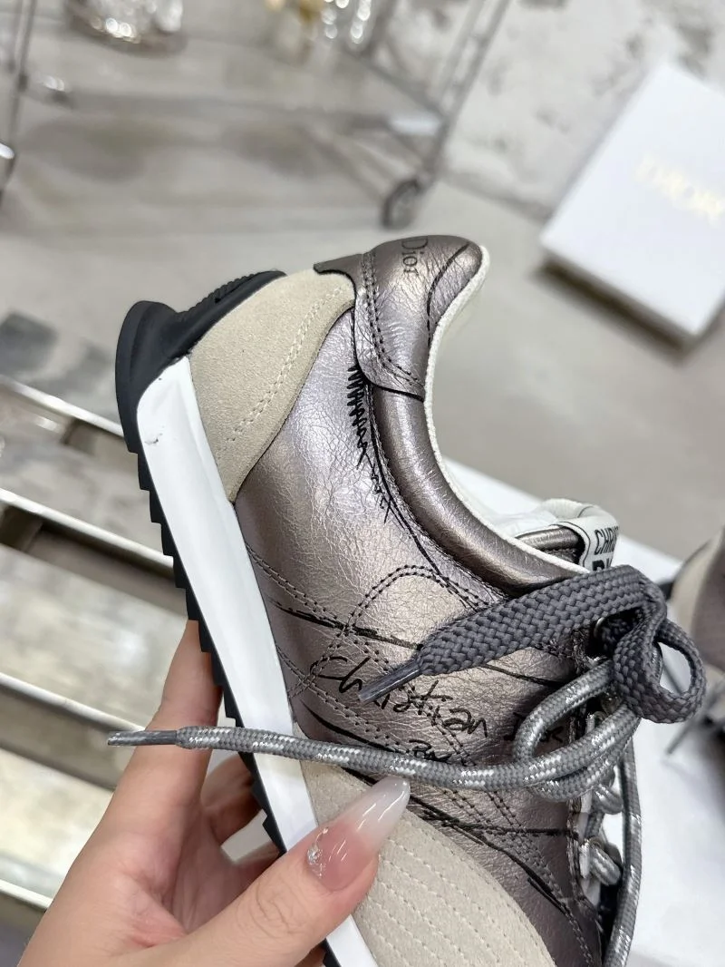 Christian Dior Low Shoes DailyWear 21519