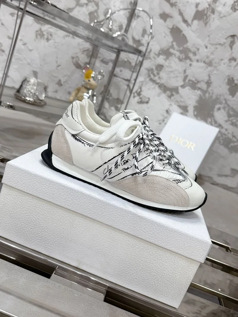 Chic Christian Dior Low Shoes 21509