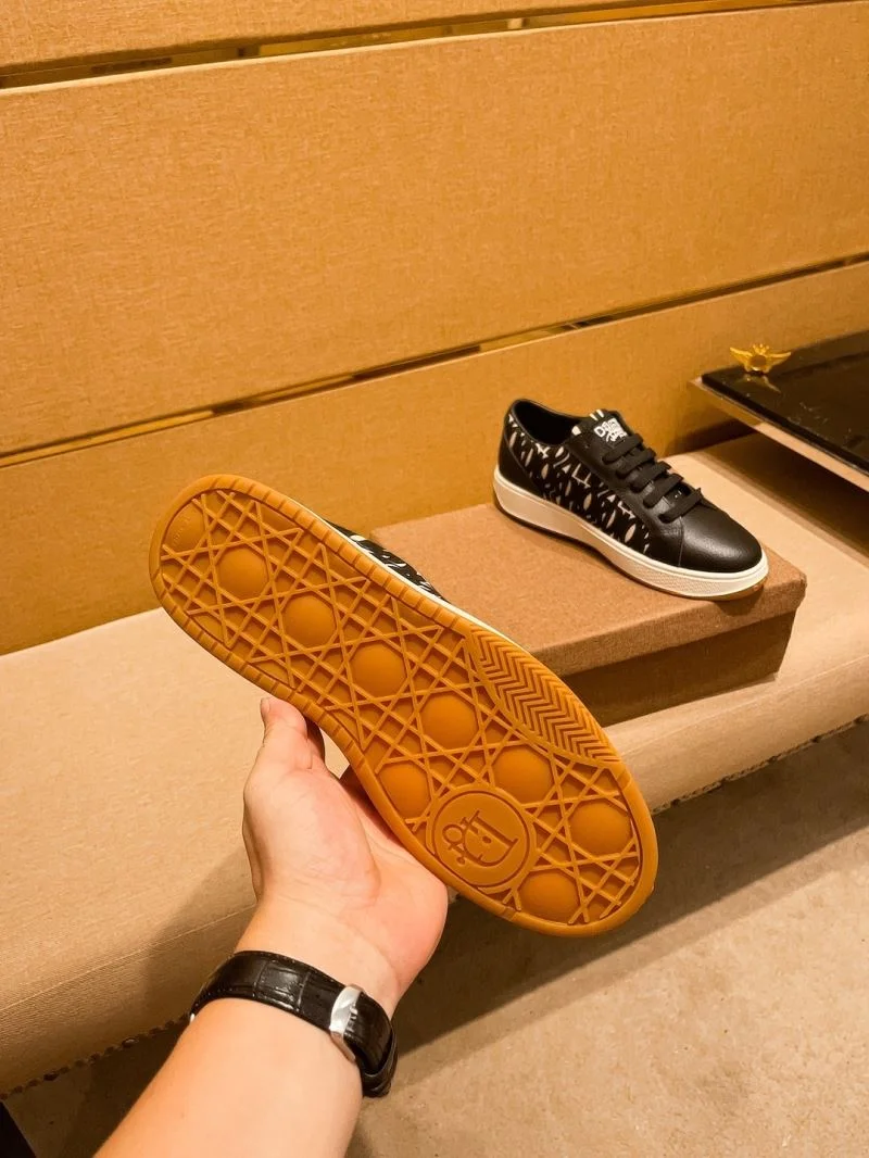 SmoothTexture Christian Dior Low Shoes 22364