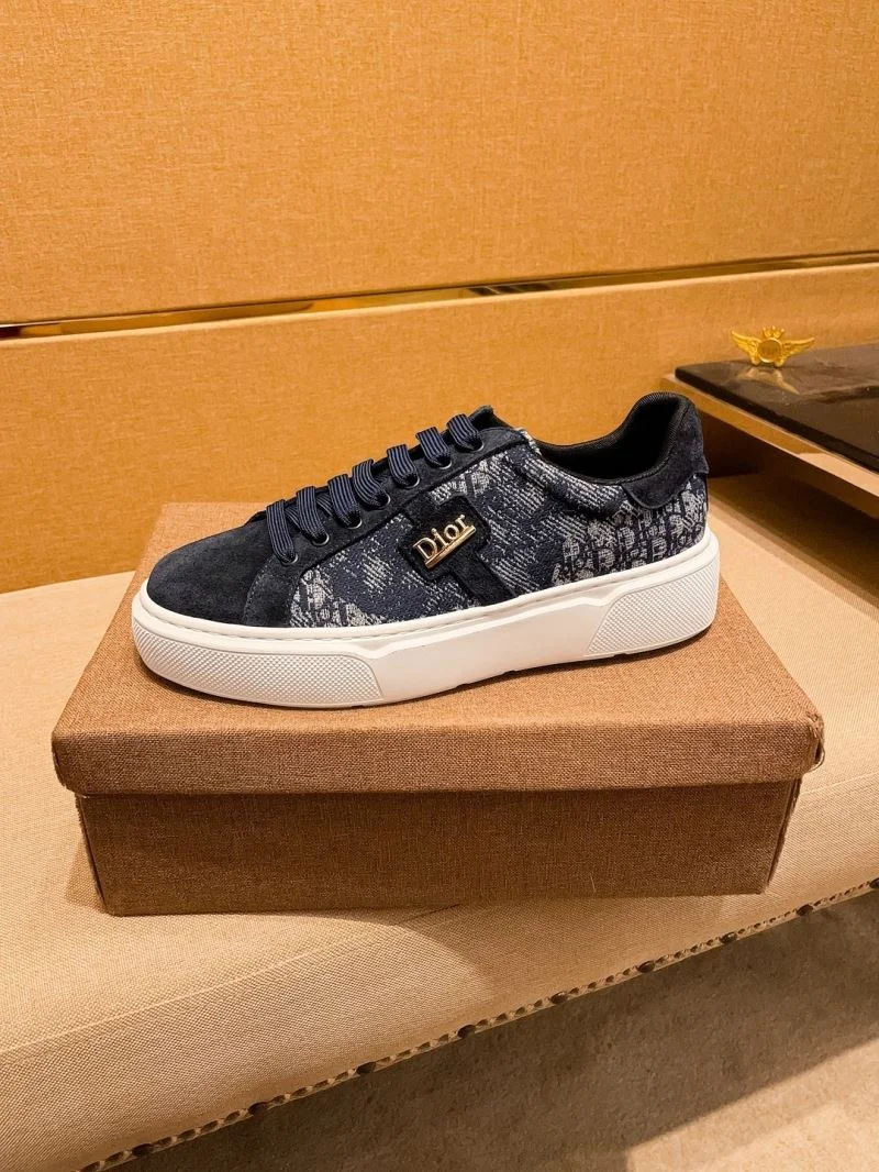Vibrant Christian Dior Low Shoes 22361