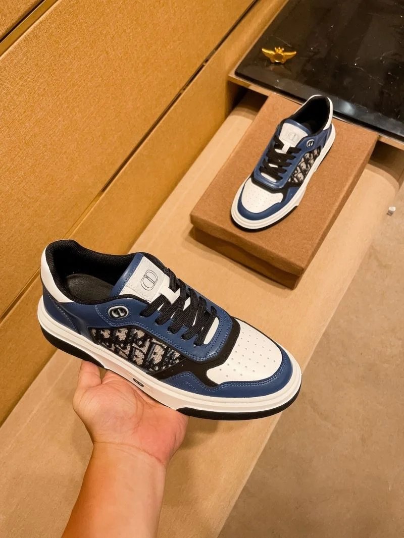 Effortless Christian Dior Low Shoes 22347