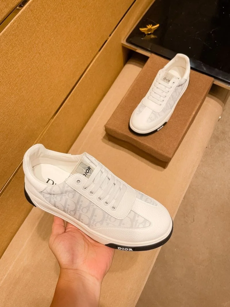 Unique Christian Dior Low Shoes 22351