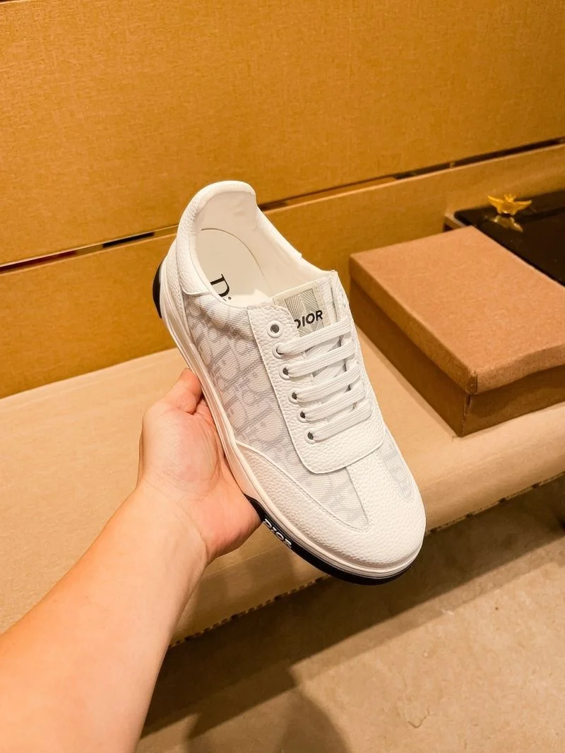 Unique Christian Dior Low Shoes 22351