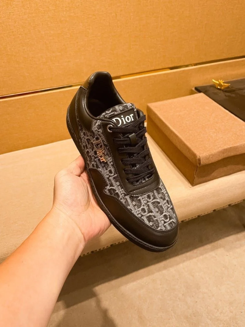 Unisex Christian Dior Low Shoes 22342