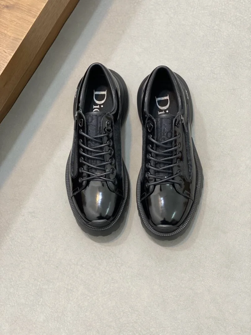 Refined Christian Dior Low Shoes 22335