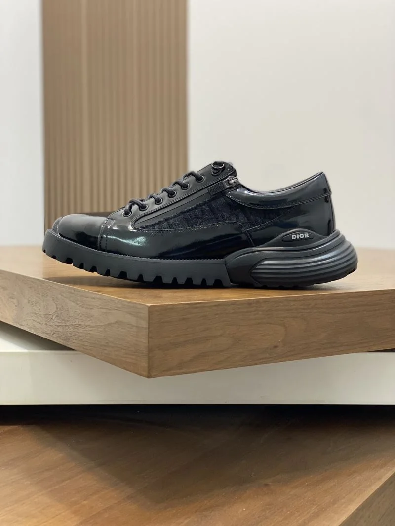 Refined Christian Dior Low Shoes 22335