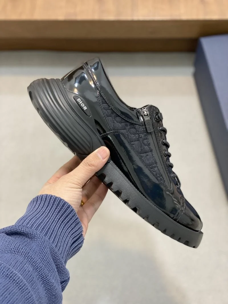Refined Christian Dior Low Shoes 22335