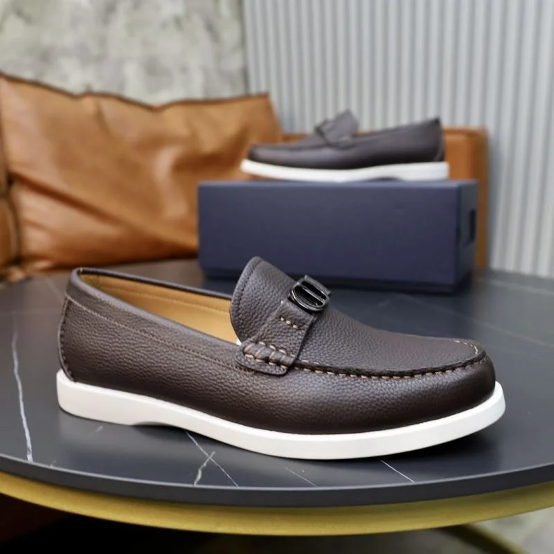 Fashionable Christian Dior Low Shoes 22313