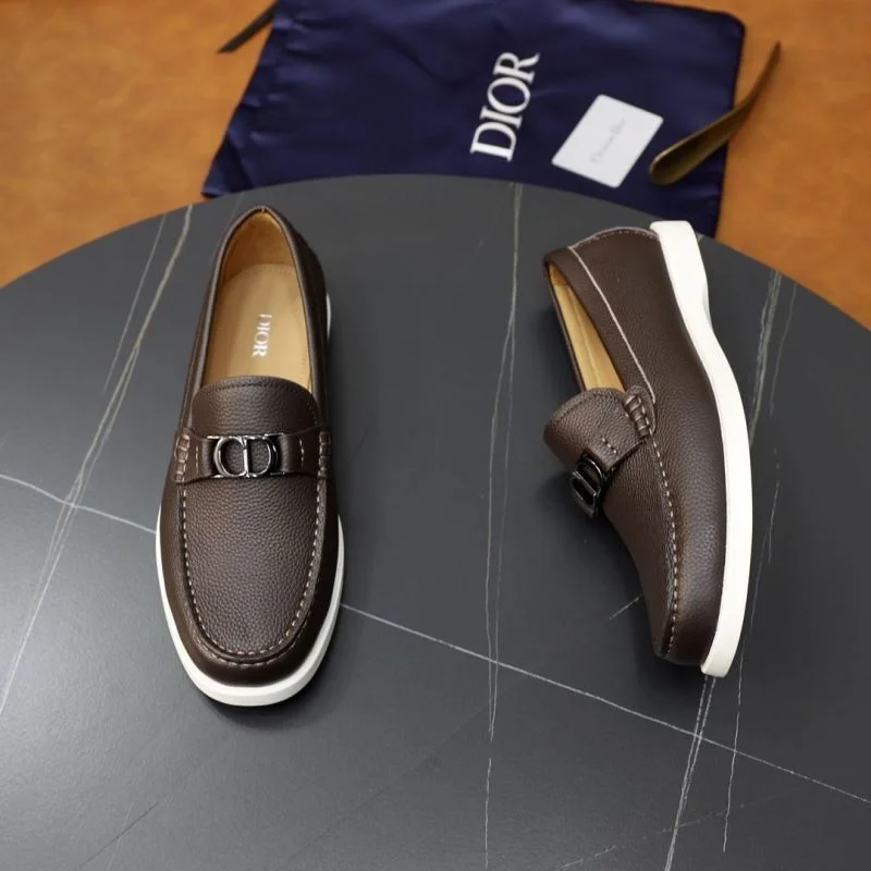 Fashionable Christian Dior Low Shoes 22313