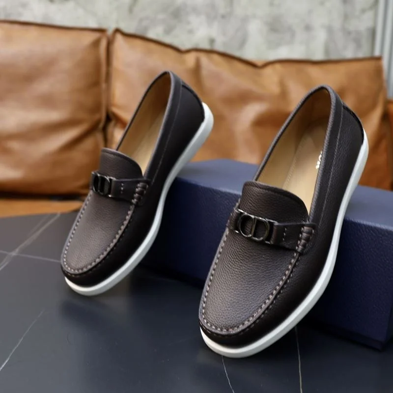 Fashionable Christian Dior Low Shoes 22313