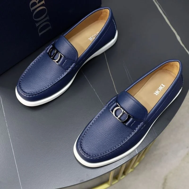 Trendsetting Christian Dior Low Shoes 22314